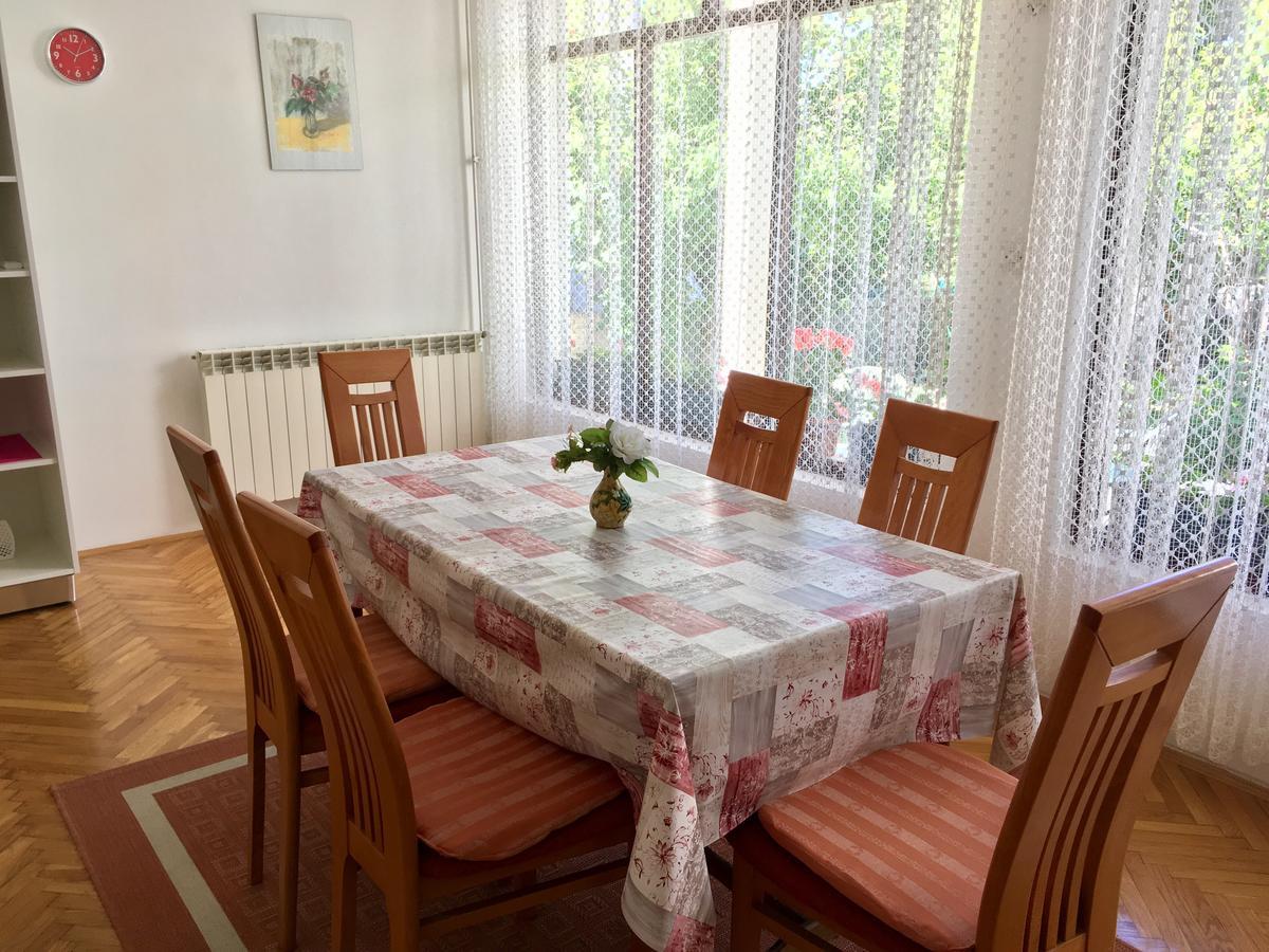 Apartaments Oma & Opa Banjol Exteriér fotografie
