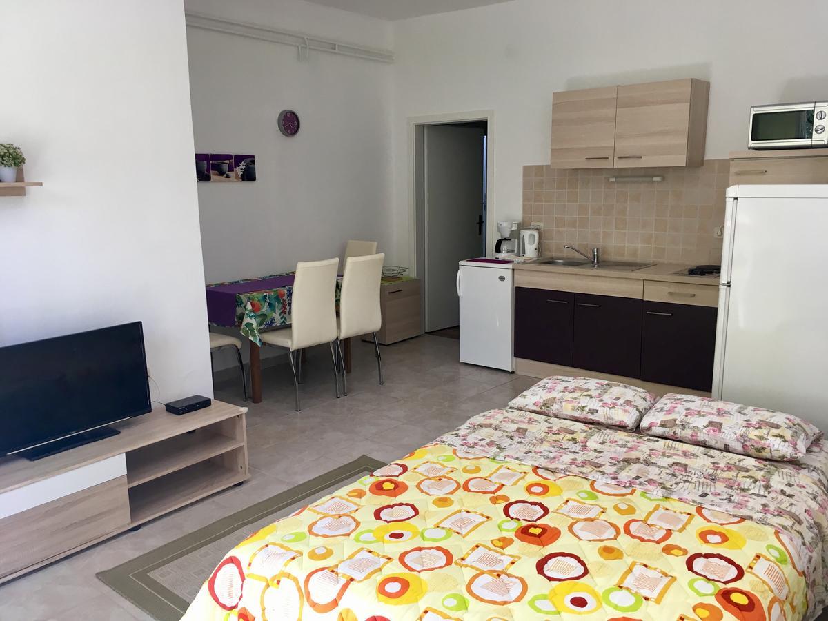 Apartaments Oma & Opa Banjol Exteriér fotografie